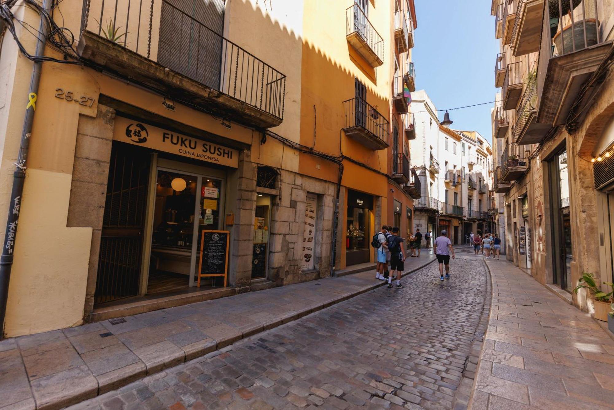 Bravissimo Cort Reial Duplex, Spacious With 3 Bedrooms Gerona Exterior foto